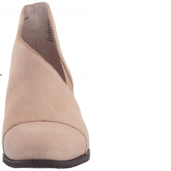 Blondo IZZYS Suede, Cut Out Block Heel Bootie NIB - Picture 4 of 7